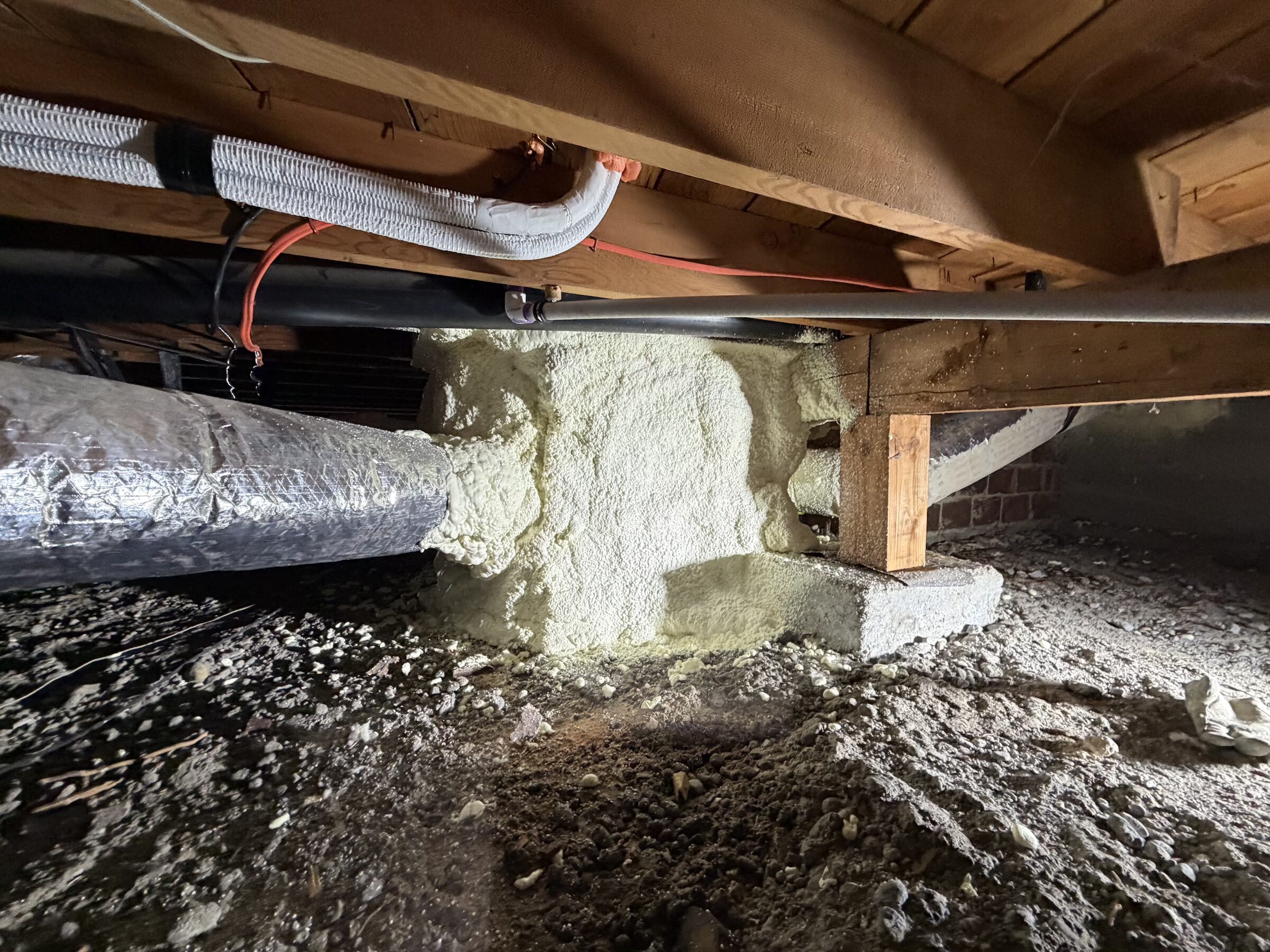 Spray Foam Insulation On Ducts In Crawl Space 
